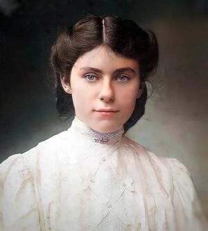 Edith Bratt (colorized).jpg