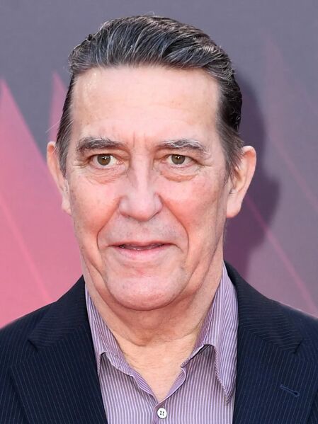 File:Ciarán Hinds.jpg