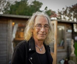 Peter Pracownik.jpg